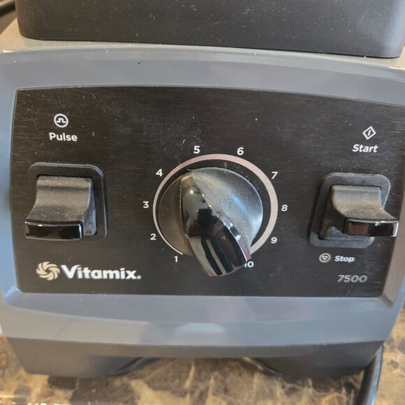 Vitamix 7500 - Picture 2 of 2